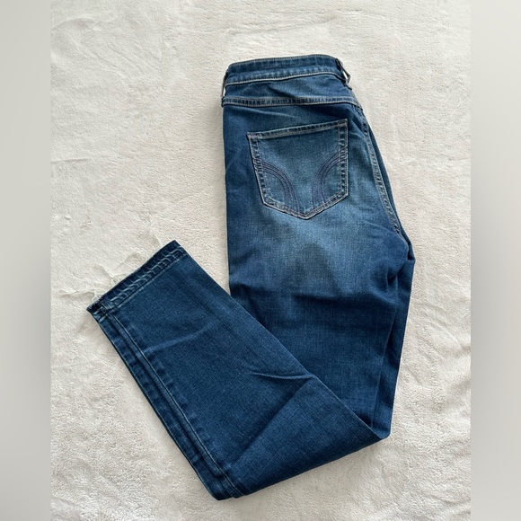 Hollister crop jeans size 7 - Picture 2 of 3